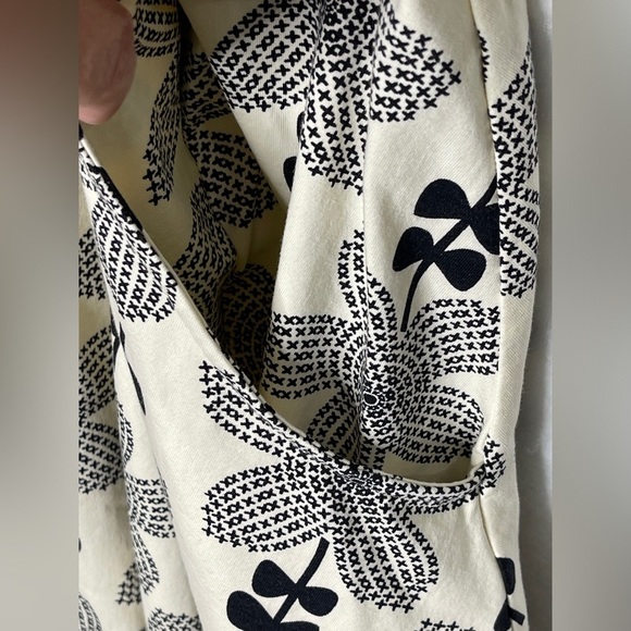 Hanna Andersson Super Twirl Celebration Dress Floral Ecru Black Size 12 Pockets - Picture 4 of 7